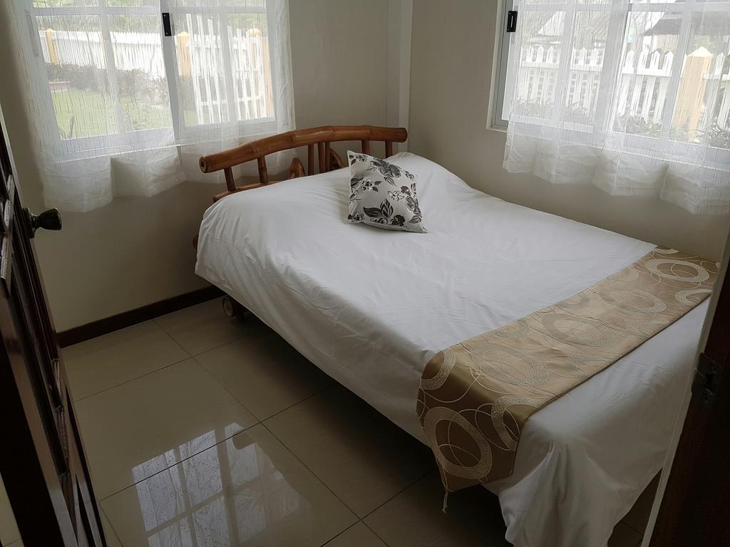 Lanas Beach Resort Romblon Island 客房 照片